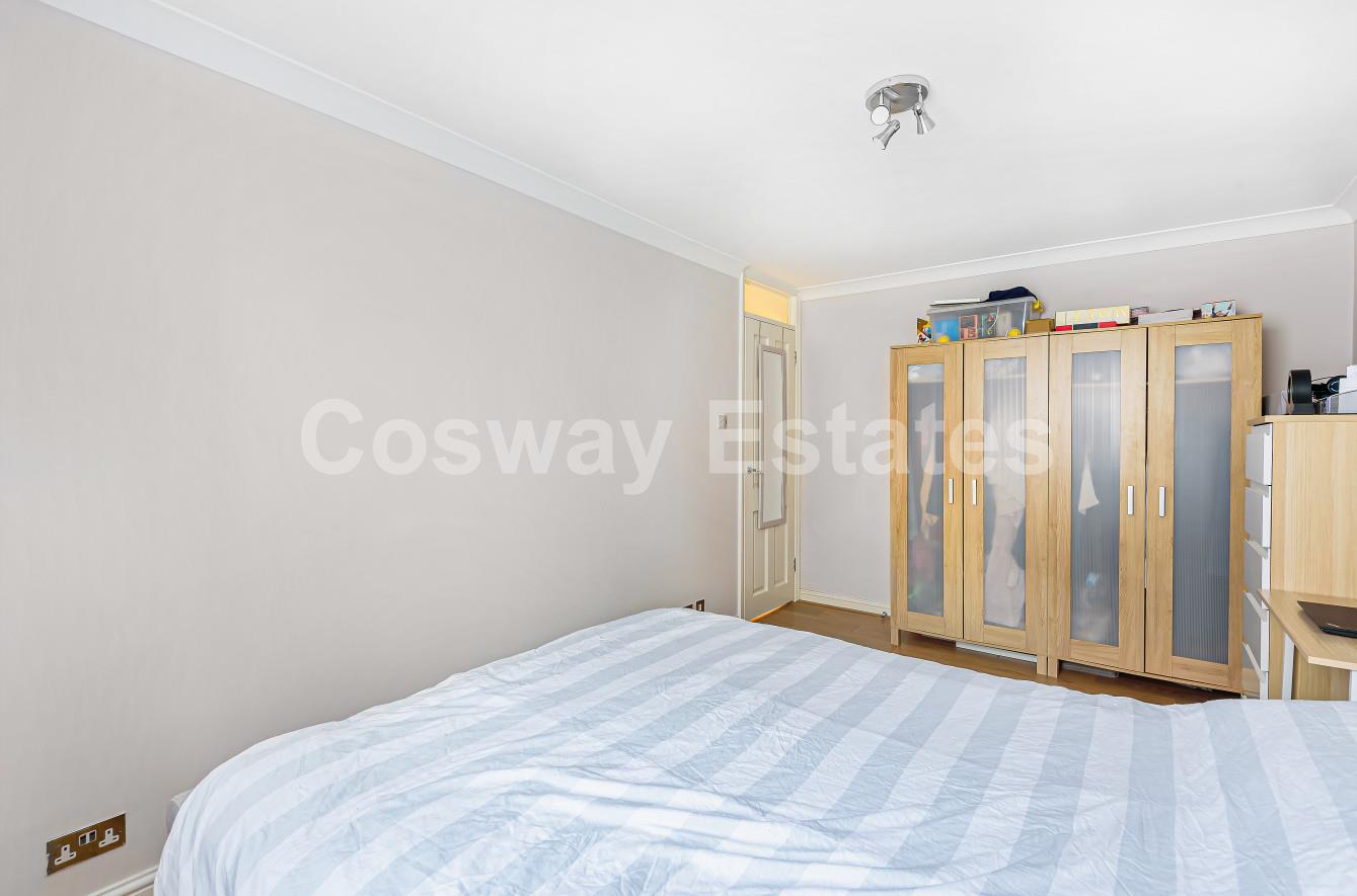 Rowlands Close, Mill Hill